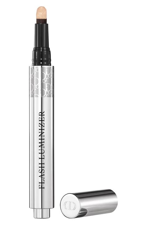 DIOR Flash Luminizer Radiance Booster Pen .